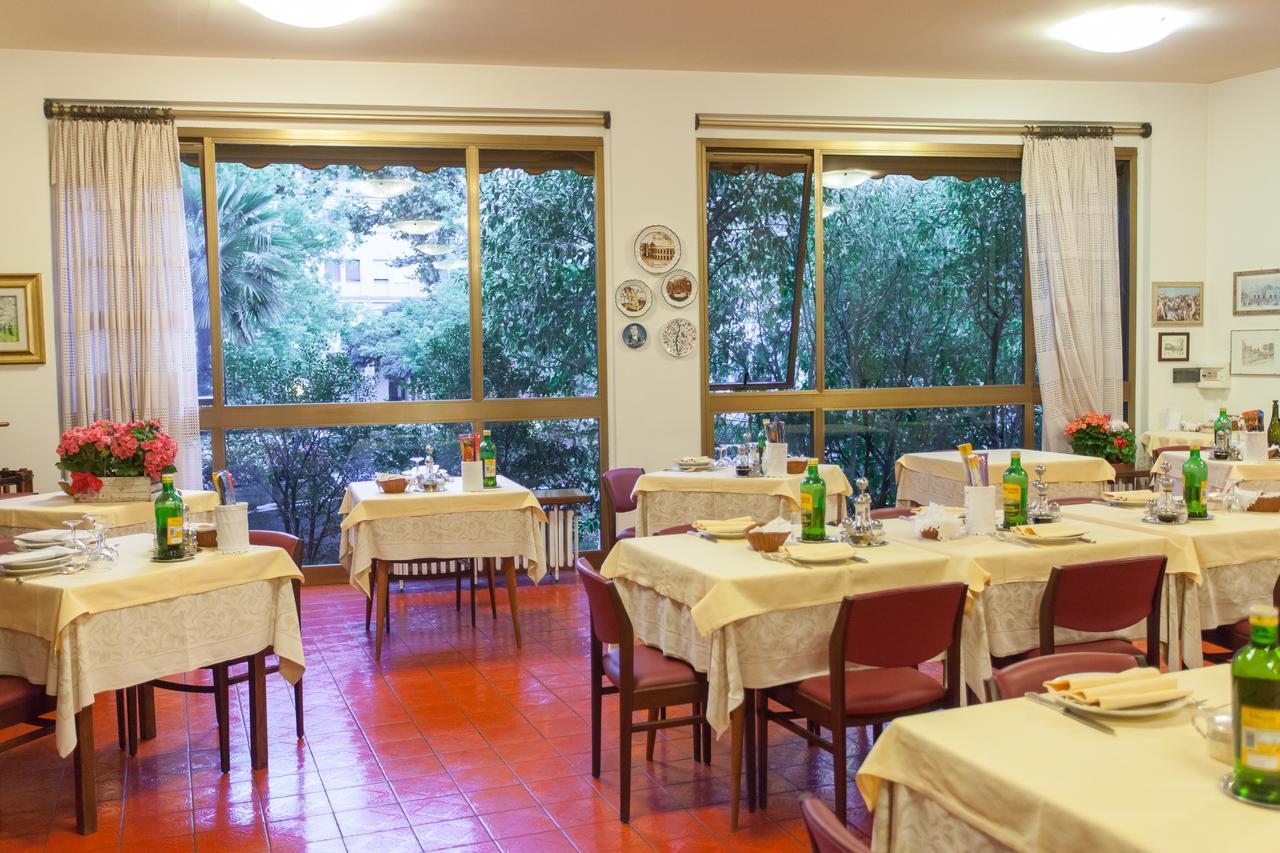 Hotel Quisisana Tabiano Terme Kültér fotó