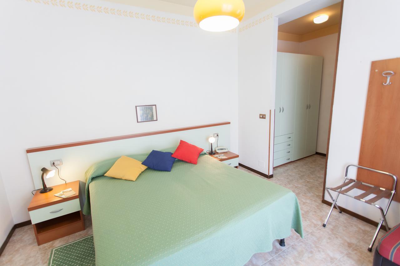 Hotel Quisisana Tabiano Terme Kültér fotó