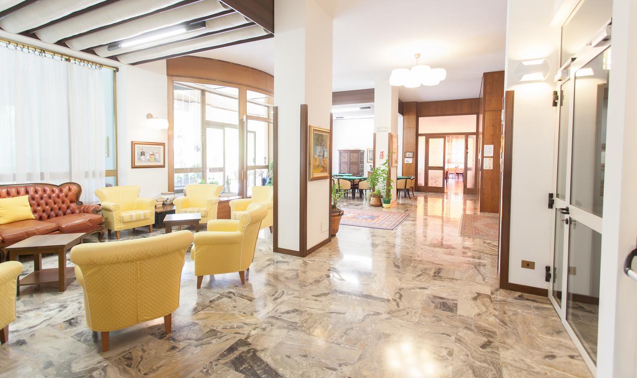 Hotel Quisisana Tabiano Terme Kültér fotó